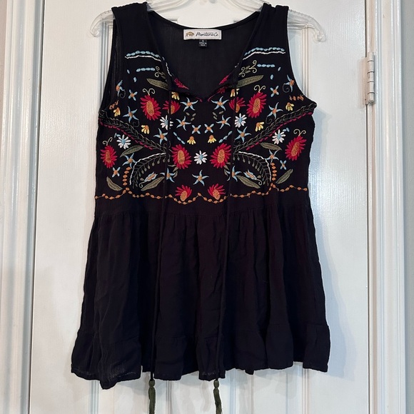 Montanaco Women's Black Embroidered Blouse - Picture 1 of 5